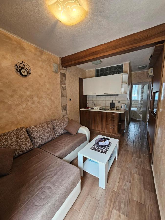 Lanterna Apartments Kotor Oda fotoğraf