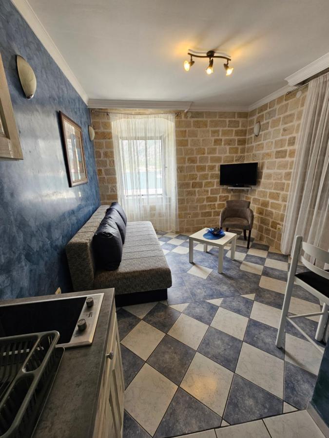 Lanterna Apartments Kotor Dış mekan fotoğraf