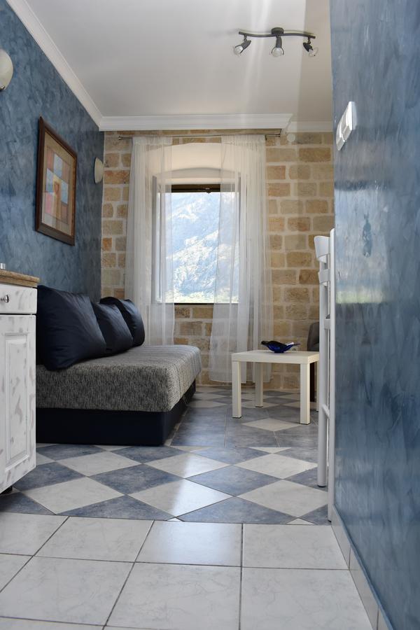 Lanterna Apartments Kotor Dış mekan fotoğraf