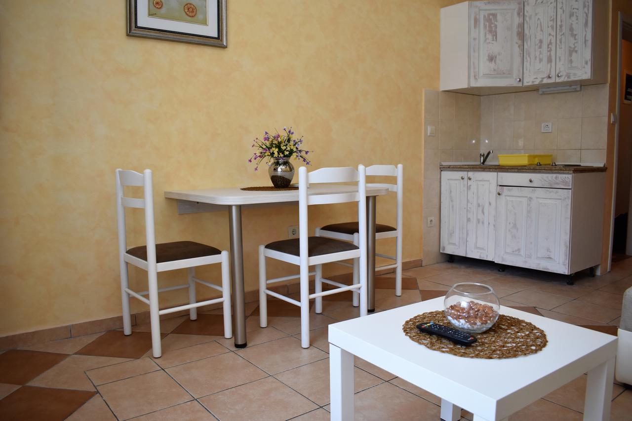 Lanterna Apartments Kotor Dış mekan fotoğraf