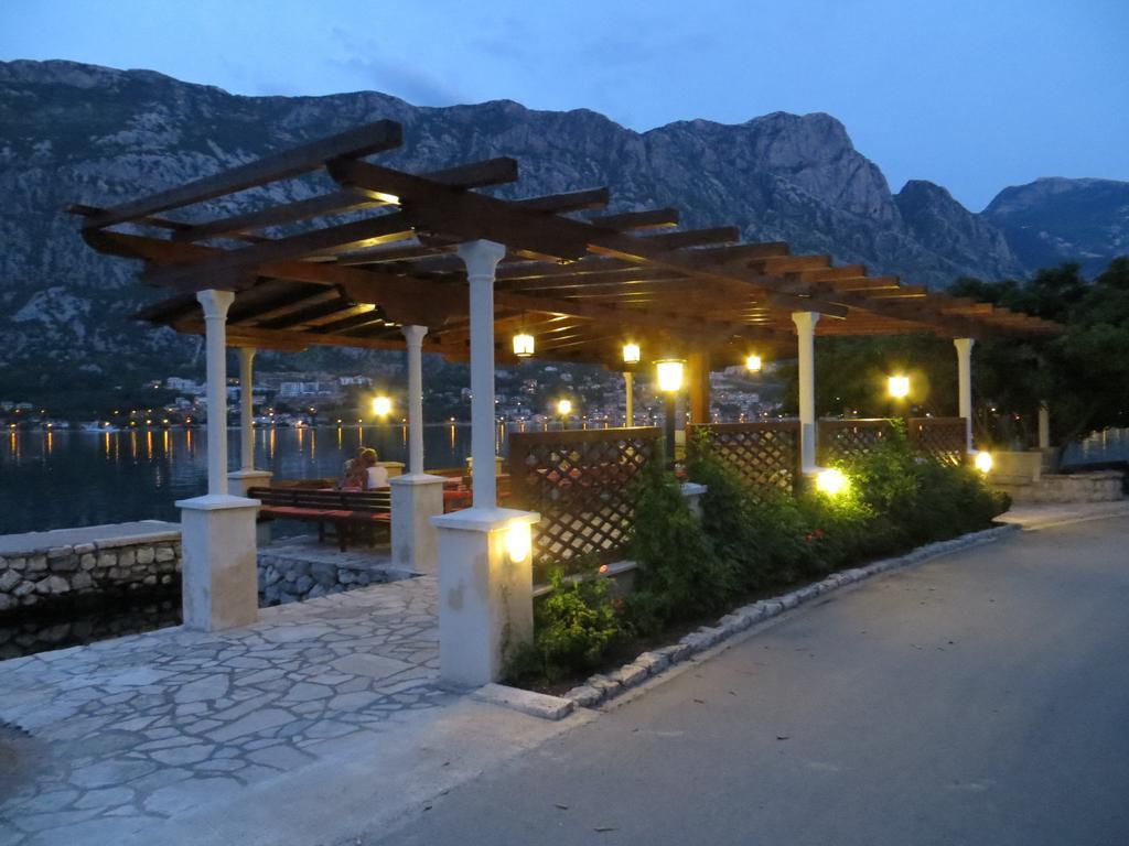 Lanterna Apartments Kotor Dış mekan fotoğraf